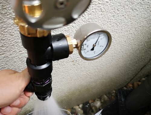 Wasserdurchfluss bei bestimmtem Wasserdruck ermitteln