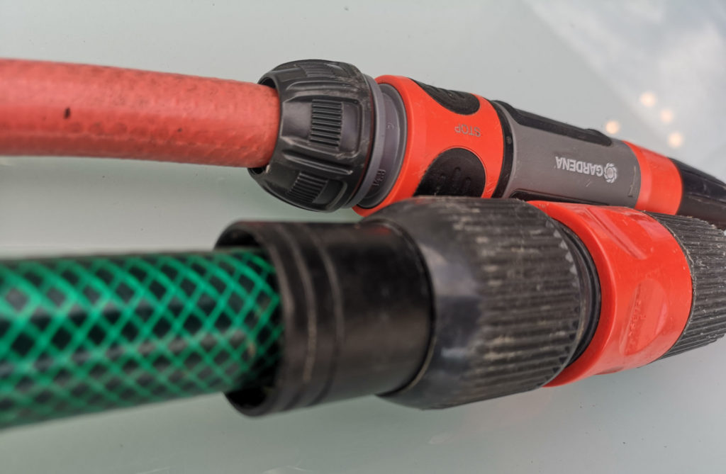 1/2 Zoll vs. 3/4 Zoll Gartenschlauch Wann benötigt man welchen und