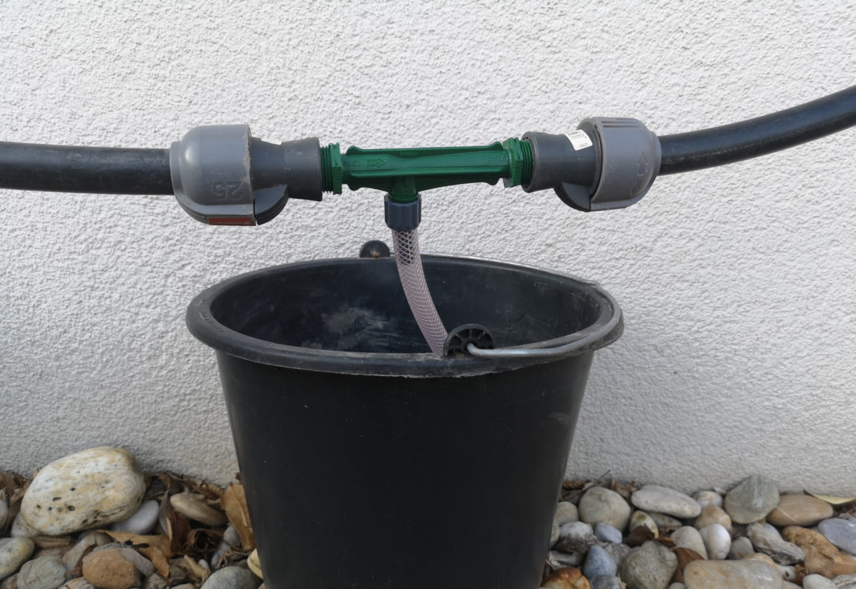 So lässt sich die Gartenbewässerung zum Düngen nutzen